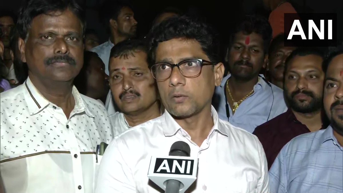 ANI's tweet photo. Mumbai Police cannot arrest Raj Thackeray as the FIR is registered in Sambhaji Nagar. Police from Sambhaji Nagar can come here after informing the local police here. Don't think it (arrest) will happen today. He'll issue a statement in next half an hour: Yashwant Killedar, MNS https://t.co/pY9rlWVjlZ