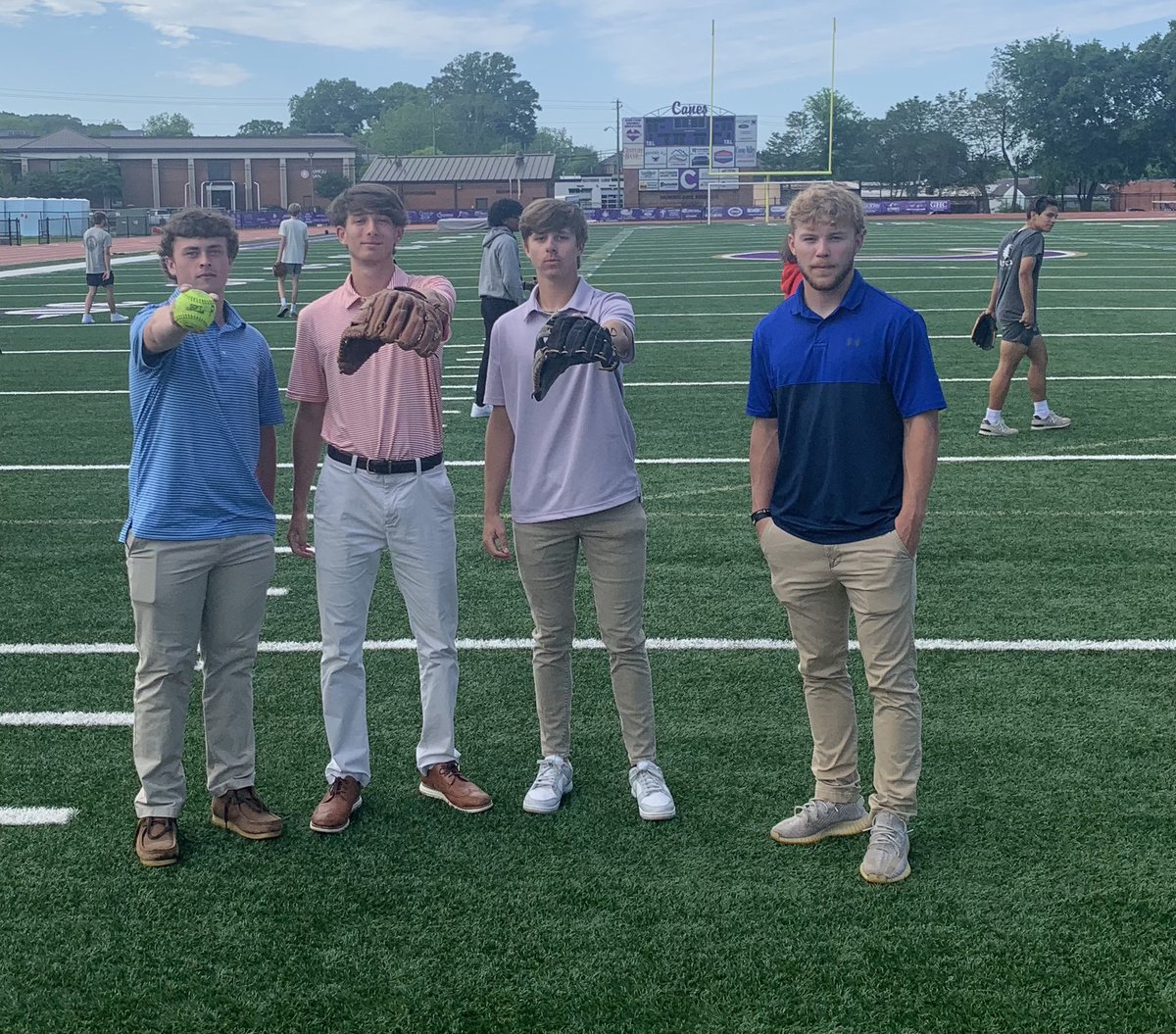 HoopsCanes's tweet photo. @callowaygoss7 @Jray848 @colineaton100 @KadenStephenso1 Class Acts on and Off the Field. Team Sports Legends. Game day vs Coffee today. #2ndRd @CvilleSection @CHSHurricaneBSB https://t.co/xPnY3cBW8L
