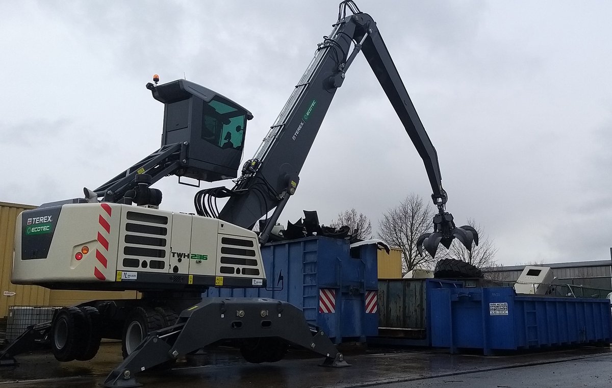 warwickward's tweet photo. Cutting-edge engine technology combined with intelligent hydraulics makes the @TerexEcotec TWH 236 one of the fastest and most sensitive handlers in waste handling. π
#TerexEcotec #WarwickWardMachinery #MaterialHandler #TerexTWH236 #TWH236 #WasteHandling #Recycling https://t.co/F8OkllYh6p