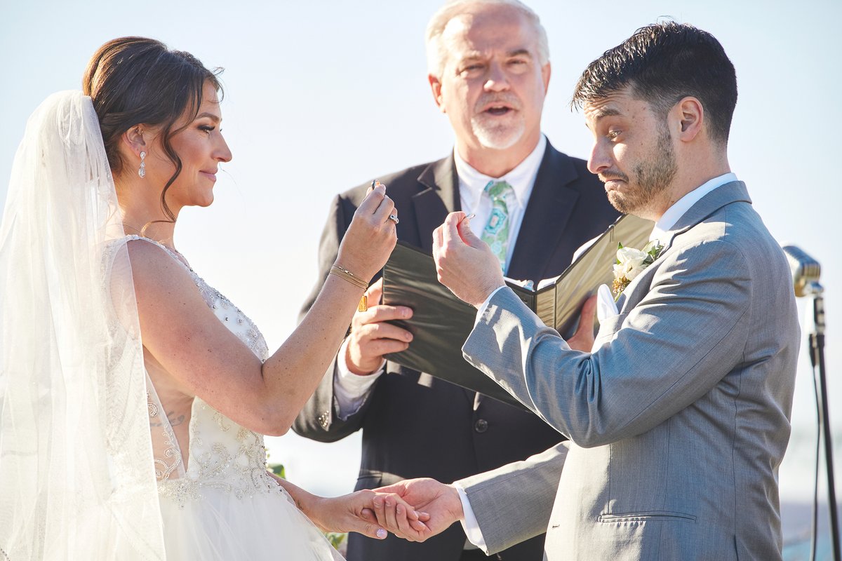 MCPStudioROCKS's tweet photo. Caitlin and Bryan finally say "I Do"
Nationally televised on the news!  @Gurneysresorts two years later!

@mikeeaganheavenalyweddings @endeavor_studio @galmdonewright @rhodeislandweddinghair @cherryhillflowers @Blurred_vision_band https://t.co/hEIiVg80Mc