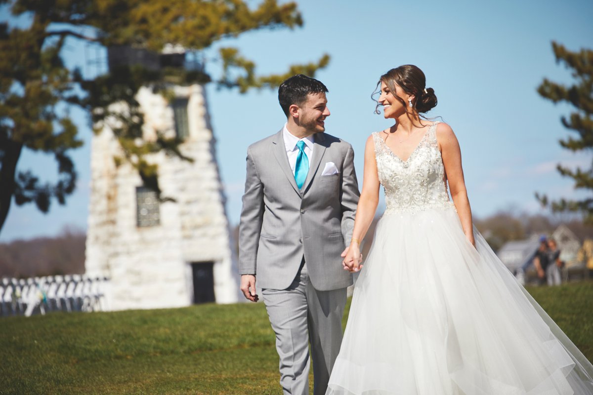 MCPStudioROCKS's tweet photo. Caitlin and Bryan finally say "I Do"
Nationally televised on the news!  @Gurneysresorts two years later!

@mikeeaganheavenalyweddings @endeavor_studio @galmdonewright @rhodeislandweddinghair @cherryhillflowers @Blurred_vision_band https://t.co/hEIiVg80Mc