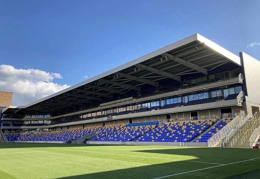 KentWomble's tweet photo. £3,714.224 now invested in #PLB2 and seeking additional funds to help refinance stadium completion costs and fixtures & fittings. Offers a new increased annual interest rate of up to 7% with capital outlay repaid at the end of the term (T&C’s apply) https://t.co/60kz7QSyOF 🔵🟡 https://t.co/7fvlsj0QRc