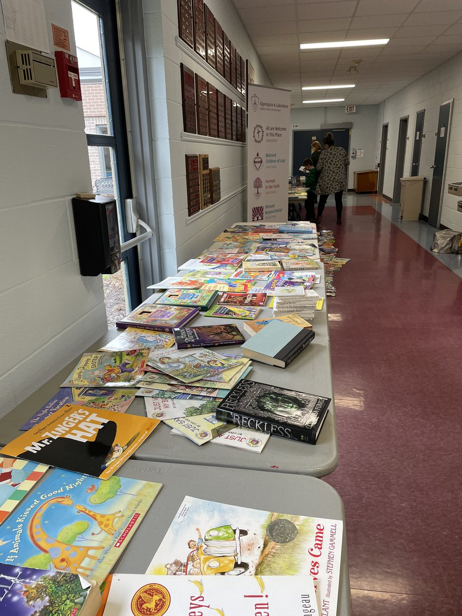 Today is our Book Exchange @alcdsb_john Families donated gently used books, and each student gets to bring a new-to-them book home! It’s a great way to “rebuild” our home libraries for CEW, help meet eco goals, and to build excitement for our reading challenge! @alcdsb #cew2022