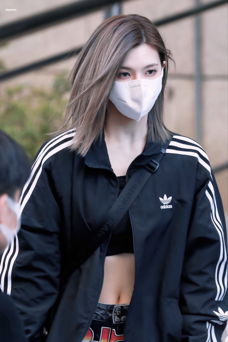 wangflare's tweet photo. this bae screams perfection https://t.co/0FgvsEoMVB