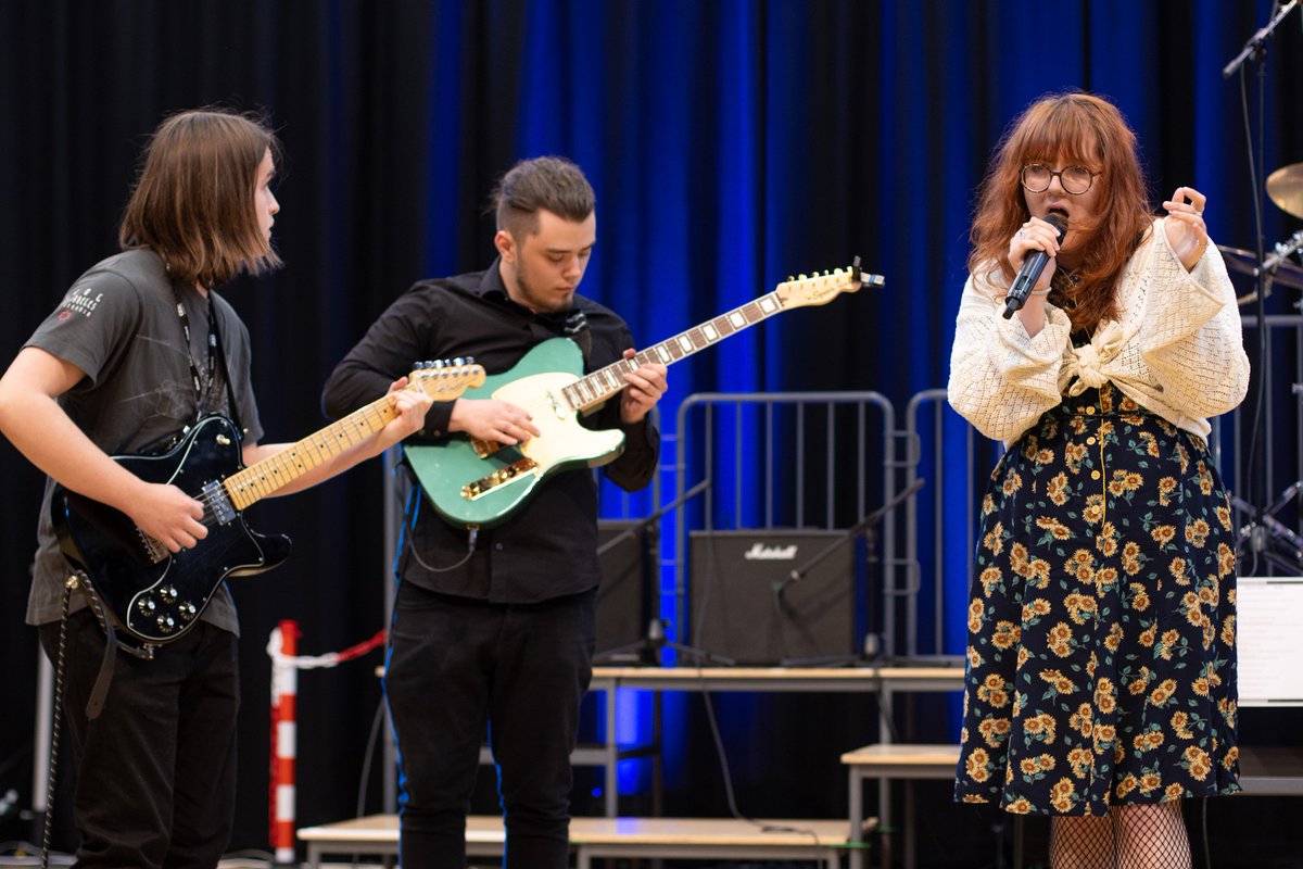 SuffolkOne's tweet photo. Some more photos from our Spring Concert last week 🎼🎤🎸🎺🎹🥁🎧 https://t.co/hD3v2H3ADu