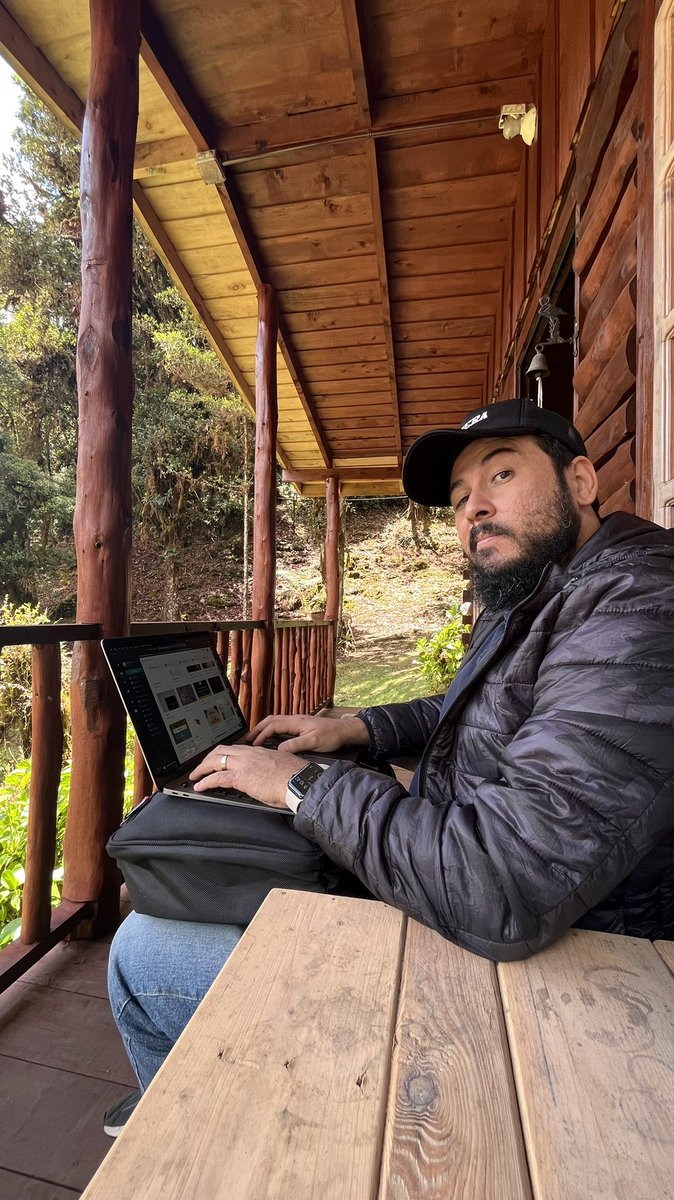MonfaCabrera's tweet photo. Giving some fresh air from the mountain to @VismeApp's design
#uiuxdesign https://t.co/KOSw6I6cGG