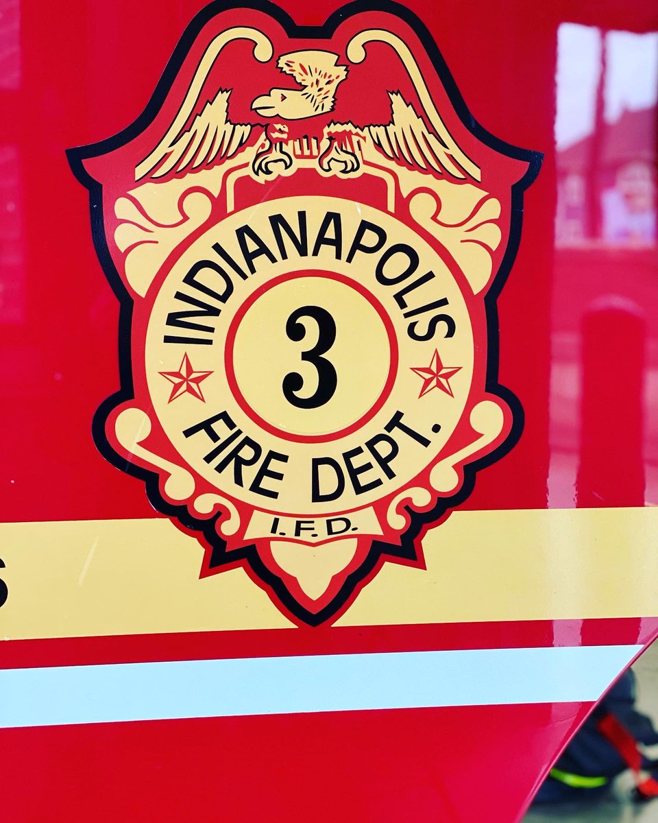 Ashley_B_Eason's tweet photo. Thanks for @IFD_NEWS for serving as a polling place today and sharing your cool space with us! 

Get out and vote by 6 p.m. https://t.co/xnQRb09ISY
