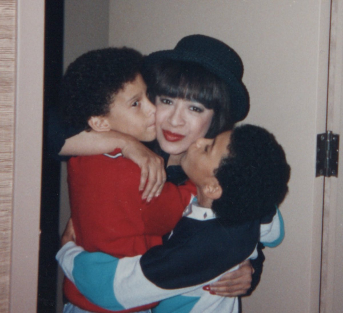 TheRonettes1's tweet photo. Wrap your arms around some love and kindness and squeeze it tight and then get Ronnieโs updated book out today, May 3 and enjoy her remarkable journey through life! Link to order: https://t.co/Hp4WAgEbXt
#Bemybaby #Bemybabybook #Bemybabyamemoir #Nevergiveup #Fighttomakeit #Love https://t.co/m9EFPJ5sZm