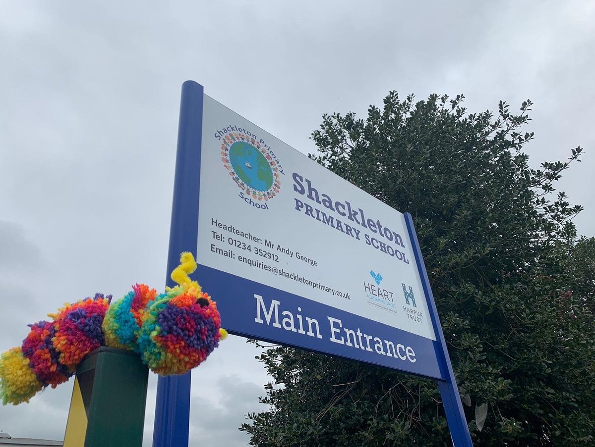 makingmecharity's tweet photo. A great morning delivering Shields of Resilience at Shackleton Primary. We had a great time 🐛
#resilience #workshop #makingme
@HeadShackleton1 https://t.co/5CNcTivtEq