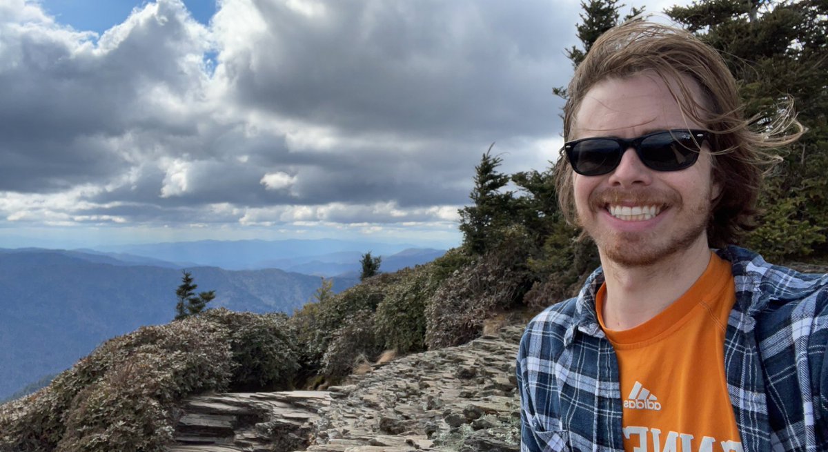 UFJaxEM's tweet image. Next up for our #InternIntros is Dr. Jared Clements! Jared is a Tennessee native coming to us from the University of Tennessee Health Science Center. Jared loves road tripping to National Parks: 20/60 and counting! Welcome to the #ShandsFam Jared! #JaxEM