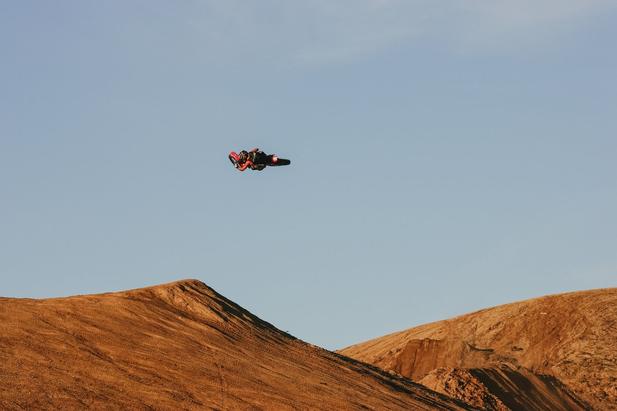 What inspires you? Today is a great day to put energy towards a creative task. It’s National Creativity Day! — Let your mind race with exciting thoughts about what you’re passionate about. @Jjeanfrancoismuguet took these great images. He’s been an Exposure fan for years.