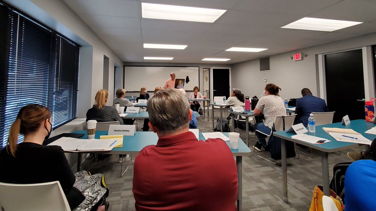 uwdecatur's tweet photo. Our fourth week of the Community Investment Process is underway. This week we focus on our Trauma Line of Effort.

Our goals are to prevent trauma and victimization, protect those who are traumatized, develop/improve victim resilience, and rehabilitate offenders. (1/2) https://t.co/RdB4Ix5LXt