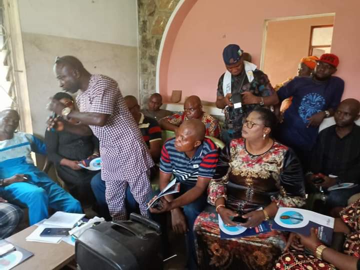 shadowenny's tweet photo. Today, the leading aspirant for the Ondo North Senatorial District on the platform of APC, Chief Dr.@AjipeAlex was in Akoko North East local government headquarter Oke Agbe where he met with all delegates from the local govt.
#voteajipe
#ajipe4senate
#YouthOclock
#irawoola
#ajipe https://t.co/1JYeCnsgXM