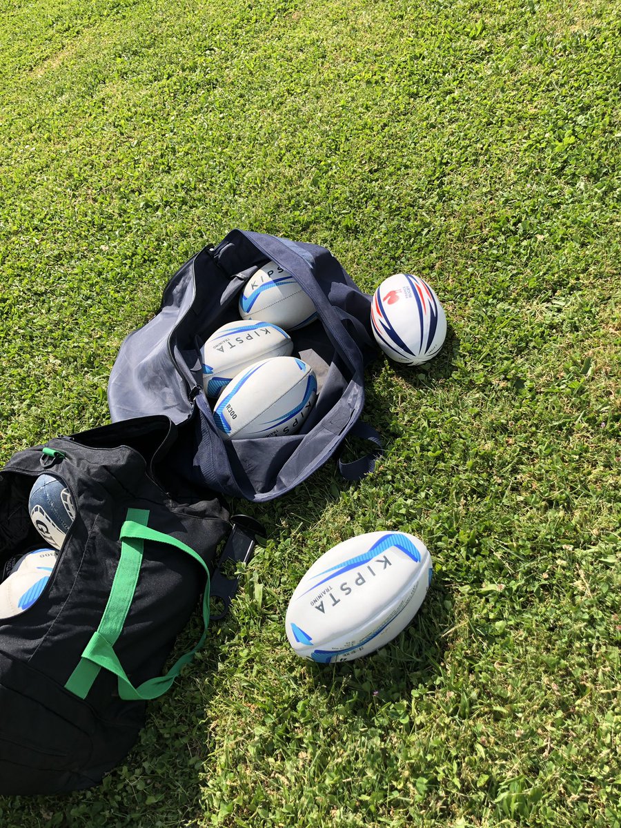 Rugby à l’école! Des valeurs à partager pour nos élèves. Merci pour ce partenariat <a href="/SOPCCT_Rugby/">SOPCCT_Rugby</a> #circoPdch
