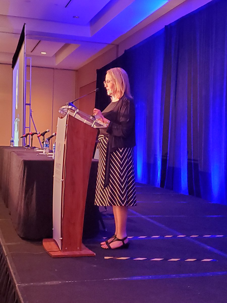 AFB1921's tweet photo. Rona Pogrund accepting the Corinne Kirchner Research Award at #AFBLC22. The Corinne Kirchner Research Award honors those whose leadership and dedication illuminate the most pressing needs of people with vision loss through timely, innovative, and authoritative research. https://t.co/j3DEeRKjR1