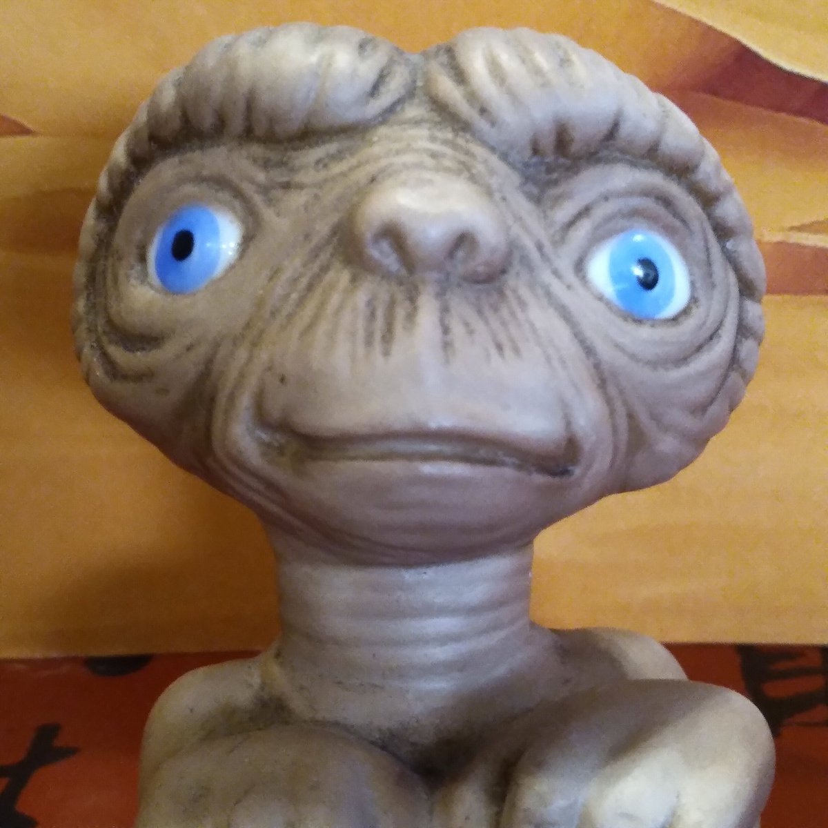 MistyMakerMagic's tweet photo. Excited to share the latest addition to my #etsy shop: 1982 ET Avon Porcelain Pot Pal https://t.co/pu4b3bptmy #et #extraterrestrial #avon #potpal #porcelain #multiverse market https://t.co/6X3I6UlsCb