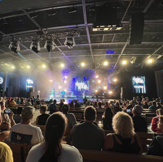 tobymac's tweet photo. Thanks so much for having us @epcot_center Garden Rocks Concert Series….it’s AlWAYS a great time at Disney. 6 sets in 2 days…..phew 😅, but me and DiverseCity band loved every minute of it!!!
+LeoJudah
#grateful https://t.co/pMGIn3p8Q5