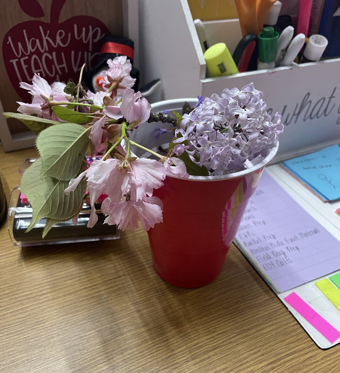 The thoughtful gifts are the ones that mean the most. Thankful for my sweet friend who picked flowers from home, carefully carried them to school today in a water-filled cup, and walked in with the biggest smile! Kids are just the best 💕 #TeacherAppreciationWeek #WeAreWayne