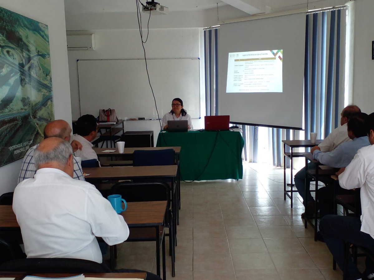 SESEAVOficial's tweet photo. 📖☝🏼La difusión de la Política Estatal Anticorrupción de Veracruz es el objetivo de nuestra Jornada de Capacitación Informativa 2022✅
Agradecemos al #CICX Por integrarse a la Jornada de Capacitación Informativa impartida por el #SEA https://t.co/fCTdqM3aaB🔎⚖️ https://t.co/kgiAsGWWw6