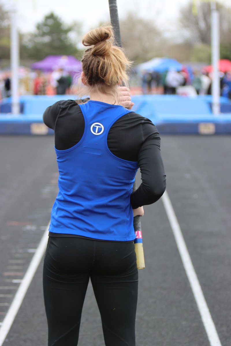 PrepRunningNerd's tweet photo. Maria Kimpson @PLS_activities sets Metro meet record with 12-05 pole vault.  She’s good.  Seriously good. https://t.co/0MqMGVykyl