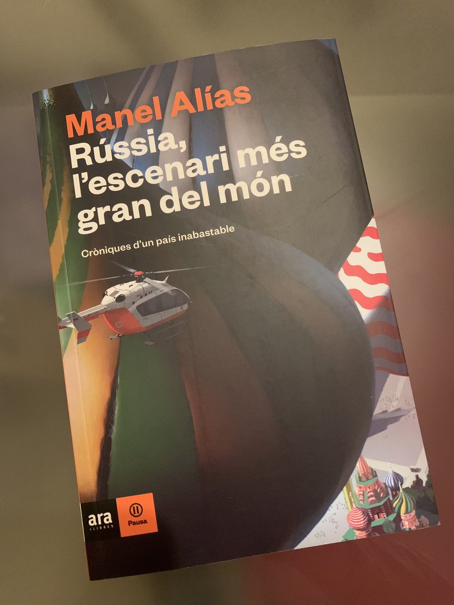 TinterEl's tweet photo. El llibre d’avui és ‘Rússia, l’escenari més gran del món’, de @ManelAlias , publicat per @arallibres #cadadiaunllibre #eltinter https://t.co/rBJrX0h4T3