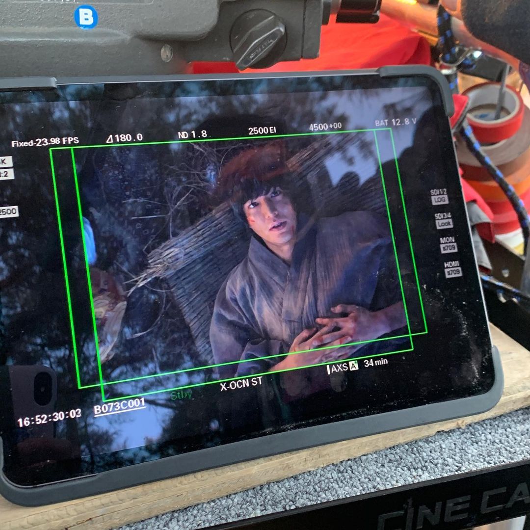 solidlmhph's tweet photo. Via IG @rebeccalee.ca: Ready?
Episode 7…
@ActorLeeMinHo
@pachinko @pachinko_tv_series
@pachinko_appletvplus
#pachinko #actorleeminho #youngkohhansu #minoz #minozworld #makeupartist #behindthescenes #makeuptrailer #leeminho https://t.co/eXlXRiWEsc
