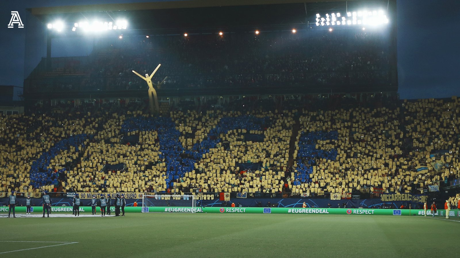 The Athletic Football El Madrigal Wouldn T Truly Be A Cauldron Without A Wacky Waving Inflatable Arm Flailing Tube Person Villarreal Lead Lfc 1 0 As Both Sides Fight For
