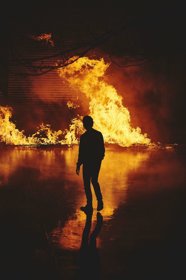 special_nekfeu's tweet image. Cette photo est LÉGENDAIRE 🔥