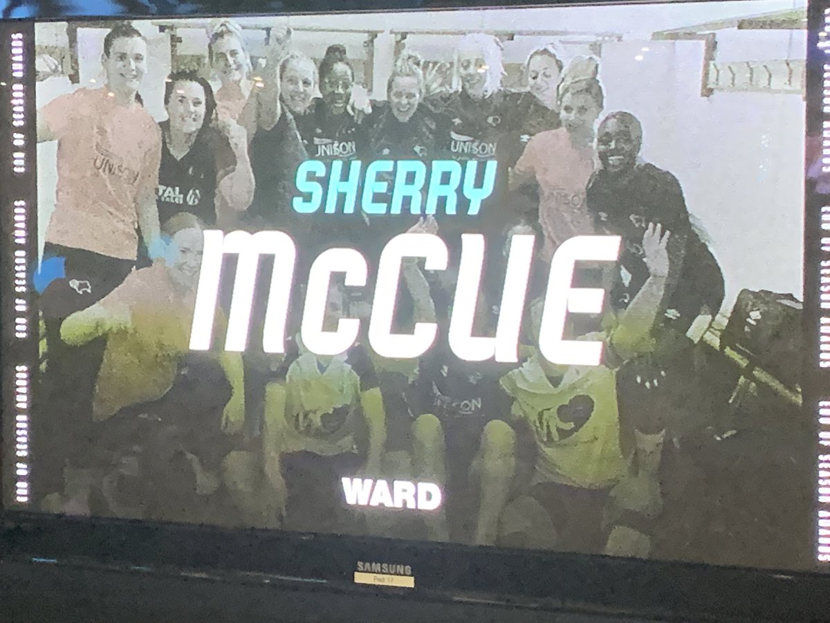 DCFCWomen's tweet photo. ℙ𝕝𝕒𝕪𝕖𝕣 𝕠𝕗 𝕥𝕙𝕖 𝕐𝕖𝕒𝕣: 𝕊𝕙𝕖𝕣𝕣𝕪 𝕄𝕔ℂ𝕦𝕖

A popular and deserved win for the retiring Sherry who has shone through her time with the #EweRams and gets just rewards!

Still time to reverse that decison Shez! 😜

#EweRams #DCFCW #DCFC #AwardsNight #Winner #POTY https://t.co/xDocJE15dj