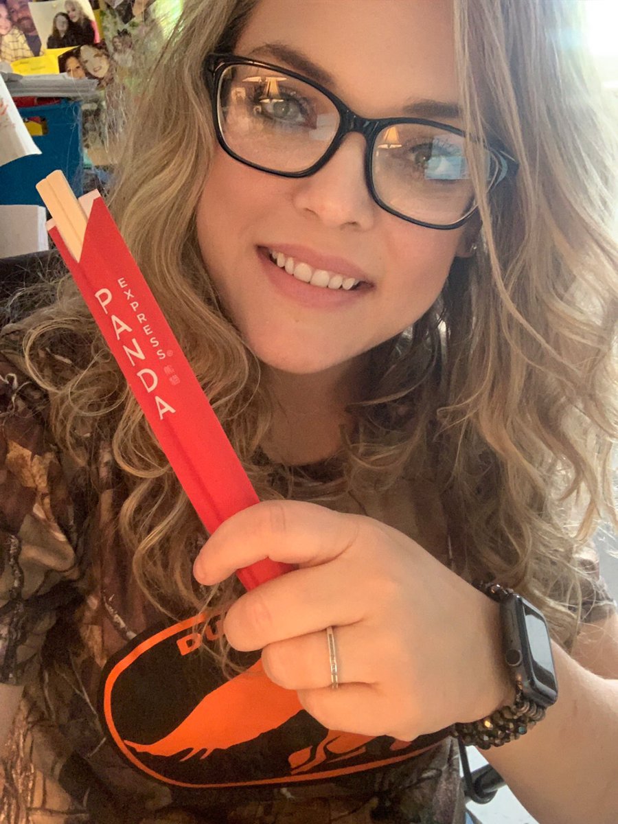 Cristina Manzel tweet media