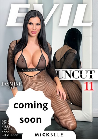 COMING SOON to EROTIK.com Jasmine Jae Kimmy Kimm Nikki Sweet & Anna Chambers in *UNCUT 11* @EvilAngelVideo @MickBluexxx @jasminejaexxx @only_kimmy_kimm @itsNikkiSweet @annaaachambers