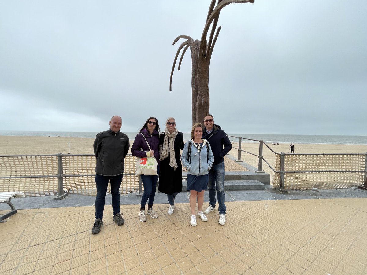 VandijckD's tweet photo. Vandaag strategische communicatiedag ⁦@be_poisoncentre⁩. Nadenken over initiatieven voor het komende jaar. Wat fijn dat we dit samen met dit #topteam mogen doen 👍🏻. #samenvooruit ❤️💚 ⁦@DescampsAMarie⁩ ⁦@PatrickDeCock⁩ ⁦@EvelienDeSmet3⁩ ⁦@Ely_Bek⁩ https://t.co/5i61EoRRQR