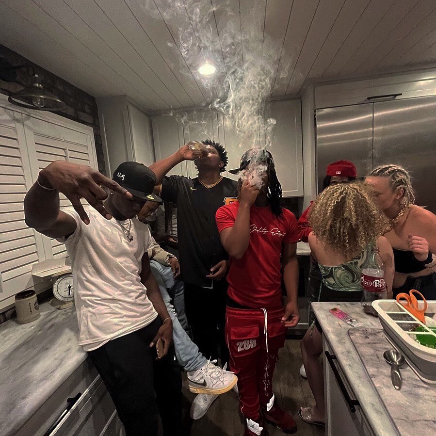 lanetherapper's tweet image. 