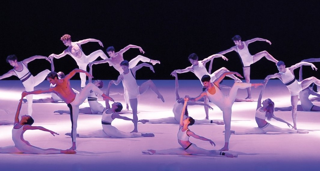 JEO6591's tweet photo. #BalletFsscination #Ballet #BalletDancers @BejartBallet https://t.co/Z9fI60wxYM