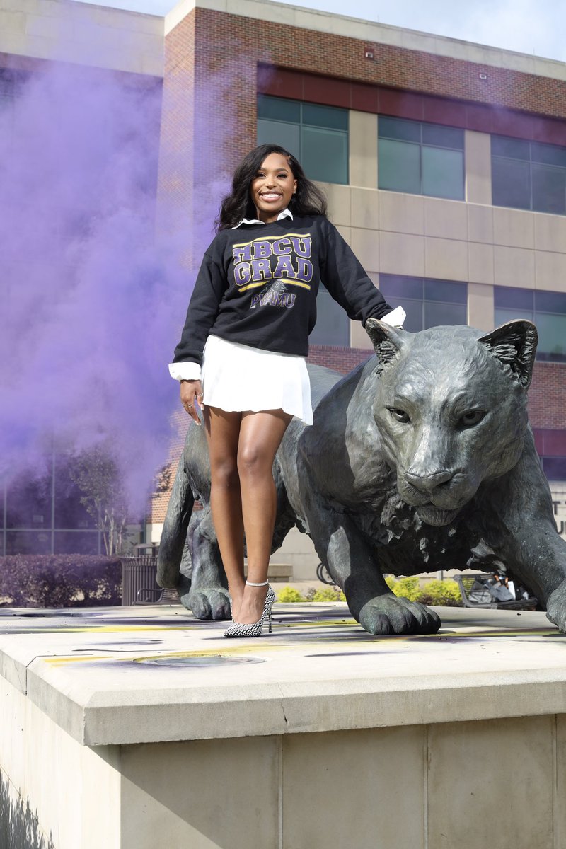 _lexxxiss_'s tweet photo. May 14, 2022 I graduate from Prairie View A&amp;M University with a bachelors of administration in business management.
✅ Honor roll all four years
✅ magna cum laude
✅ Beta Gamma Sigma 
✅ Pals
✅ internship with State Farm 
✅ Licensed Insurance Rep
✅ Miss COB 21-22
JD loading https://t.co/iILwZYW7vB