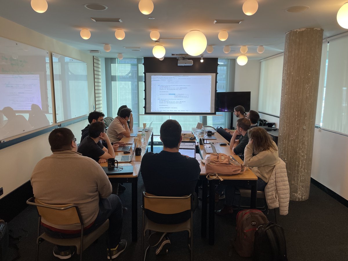 codiumteam's tweet photo. Hemos impartido el curso de Legacy a nuestros compañeros de @ClarityAIEng. 

Del curso gustó: aprender técnicas concretas para actuar, aprender a refactorizar poco a poco y ganar en seguridad para hacer los cambios. 

El pair-programming generó muy buen ambiente.

#legacycodium https://t.co/oxZtwajY4o