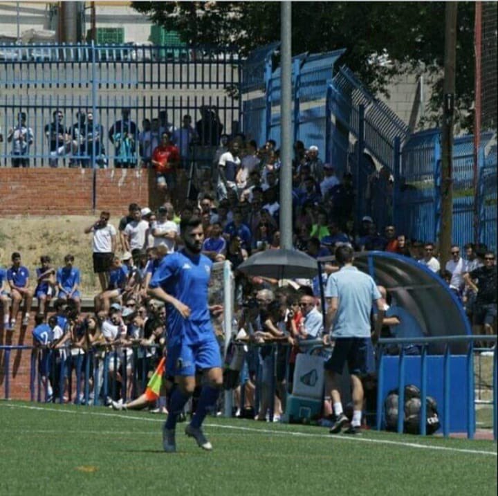 CDMostolesOfic's tweet photo. Este Domingo, ¡QUEREMOS ASÍ EL ANDRÉS TORREJÓN!

NUESTRA CASA, NUESTRA GENTE

TODOS empujando 💙 #VamosMostoles #LlamamientoAlaAficion https://t.co/1Px2rgdpg8
