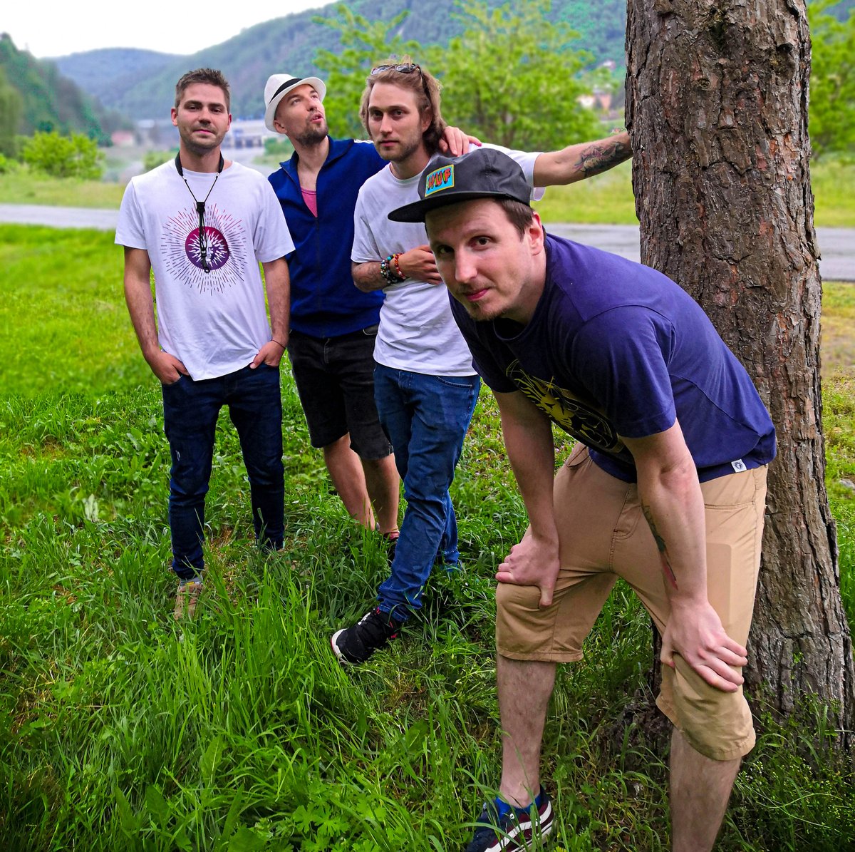 LIQUID V ♥️ tweet media