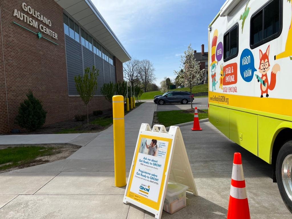 CIConnection's tweet photo. On Sunday, May 1, 2022, the sun was shining and families were smiling at the PBS KIDS Day at Golisano Autism Center, and the Get Ready to GROW team was there! Read the blog post: https://t.co/KYA0Ic1bXW
#GetReadyToGrow https://t.co/neSC5G27Im