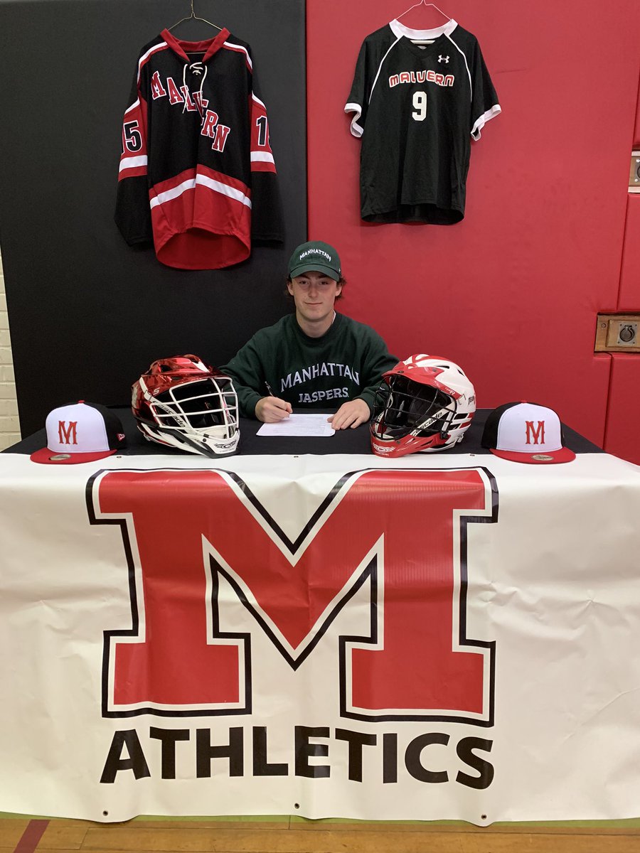 MalvernHPE's tweet photo. Signing Day at MCI! Congrats Darian Johnstone! You’re getting a good one Manhattan College! @malvernci_TDSB @TDSSAA_TDSB https://t.co/javtyOgI3r