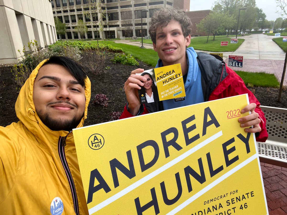 AndreaHunley_IN's tweet photo. 🗳 #TeamHunley is out in full force today! We’re almost at halftime, friends. I need your help. 

📱It’s going to be a close one, so text your #SD46 friends, family, &amp; colleagues to remind them that every vote matters ➡️ https://t.co/BHzi4qQeLm #BoldVoice #ProvenLeader https://t.co/3FZjSSlONv