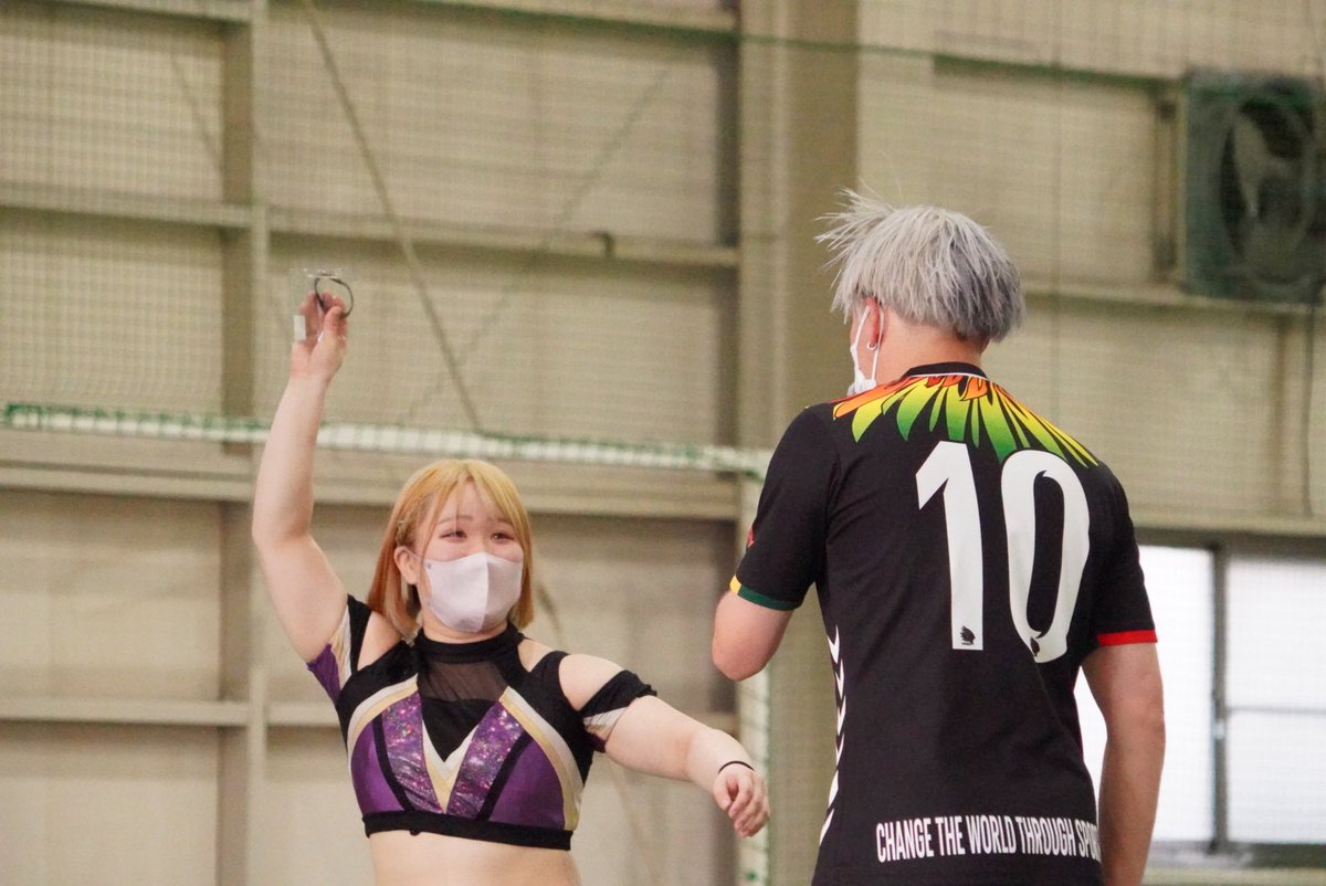emizo_wrestling's tweet photo. 大渋滞の中
行って良かった埼玉県✨
リコちゃん
本当に素晴らしかった👏✨
PKもめっちゃ痺れました
歌もまさかのあの曲 聞けて
声出ました😂✨
そして急遽設けられた
大会MVPまで受賞👏✨
先輩方も
誇らしかったことでしょう☺️✨
最高💜
#FUNKISTCUP
#SEAdLINNNG
#海樹リコ https://t.co/t8d2J0bykv