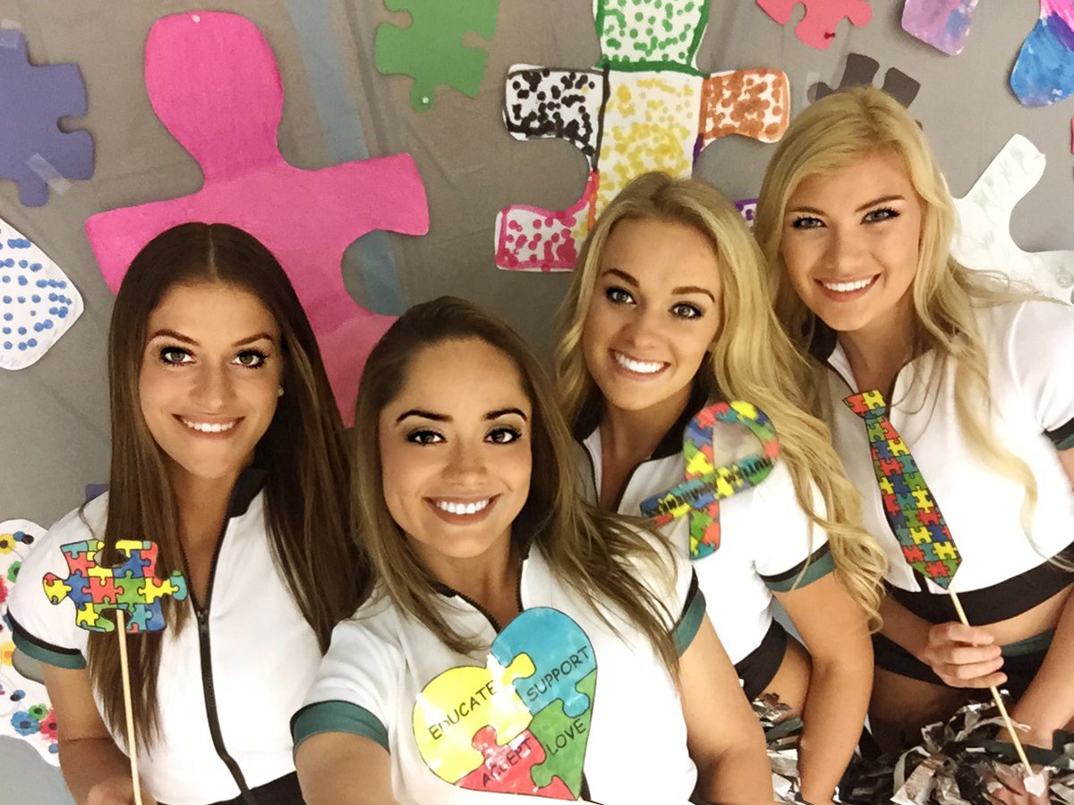 Jess_RealEstate's tweet photo. I hope you will consider making a donation towards our fundraising goal or joining our team to help make a difference in the autism community. 100% of raised funds will go directly towards the Eagles Autism Foundation. Thank you!
#EaglesAutismChallenge

https://t.co/GkDFldECLi https://t.co/jFINMJFKjQ