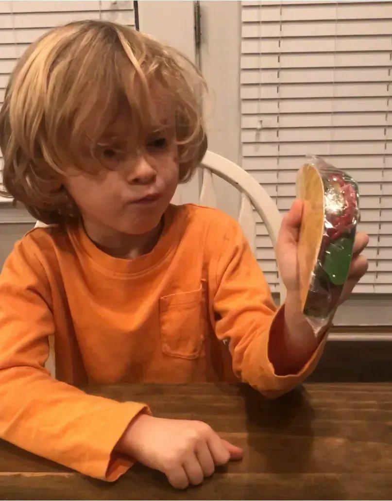 EntreBurnor's tweet photo. BraveCaptCalvin has a new video! Calvin received a donut and a taco but things are not what they seem. Sugary goodness ensues.
https://t.co/mBKtykybiH
#bravecaptcalvin #gummy #notreallyataco #notreallyadonut #dayinthelife https://t.co/1iQEJ7swLJ