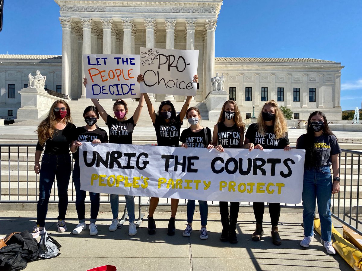PeoplesParity's tweet photo. The legal left has to fight harder and smarter than ever. If you’re ready to join the fight to unfuck the law, DM us. There are very, very dark times ahead, but this isn’t the end of the story. We can build a better future — together.
https://t.co/3GpC3dhryW https://t.co/k9uHuWLD9u