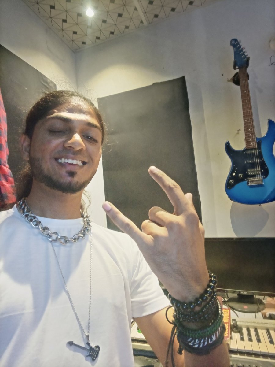 majid sabir (@mszband1) on Twitter photo 