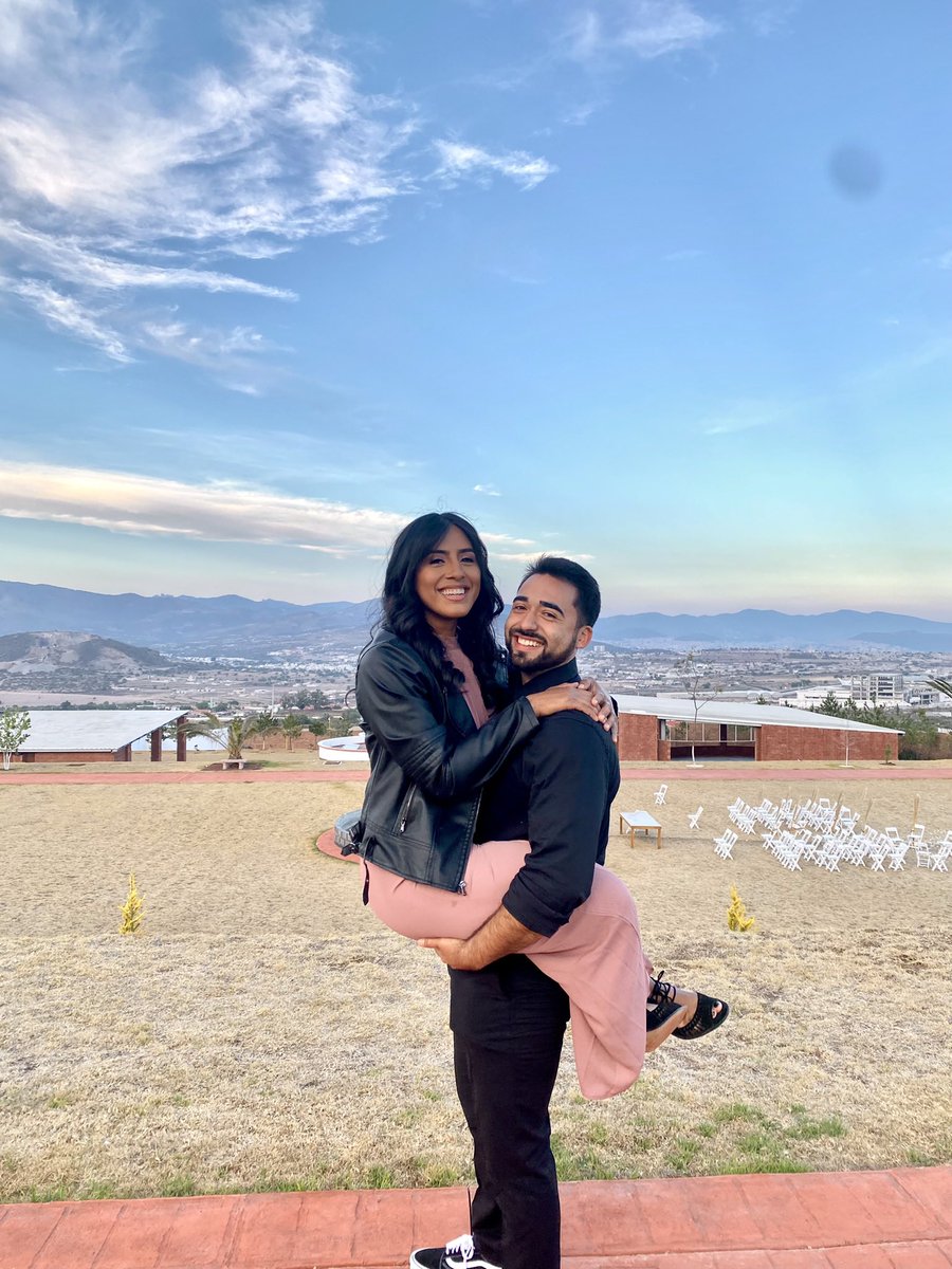 vanessagb949's tweet photo. This guy really is something else 💕 https://t.co/CxmtJ13E03