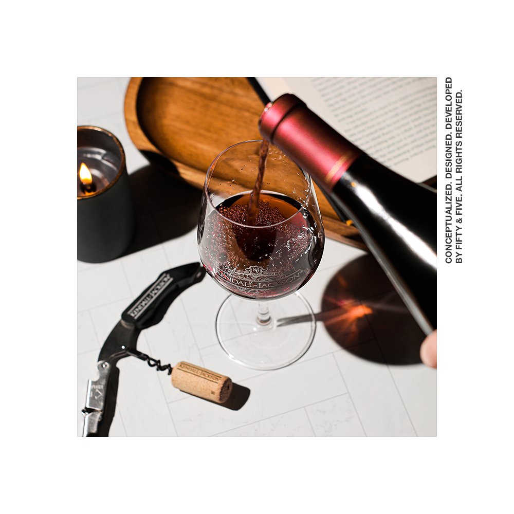 FiftyandFive's tweet photo. is it #winewednesday yet? 💛✨🍷

@kjwines https://t.co/matdQSdRJh
