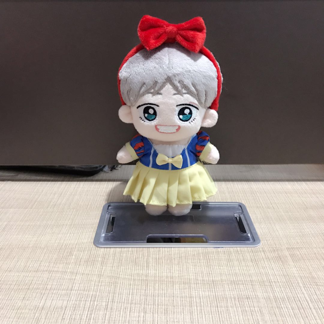 We can sell it if it reach to 100 dolls and start mass production right away😊
Please let me know is it OK if sell Snow White V and Dwarf JK this time💜