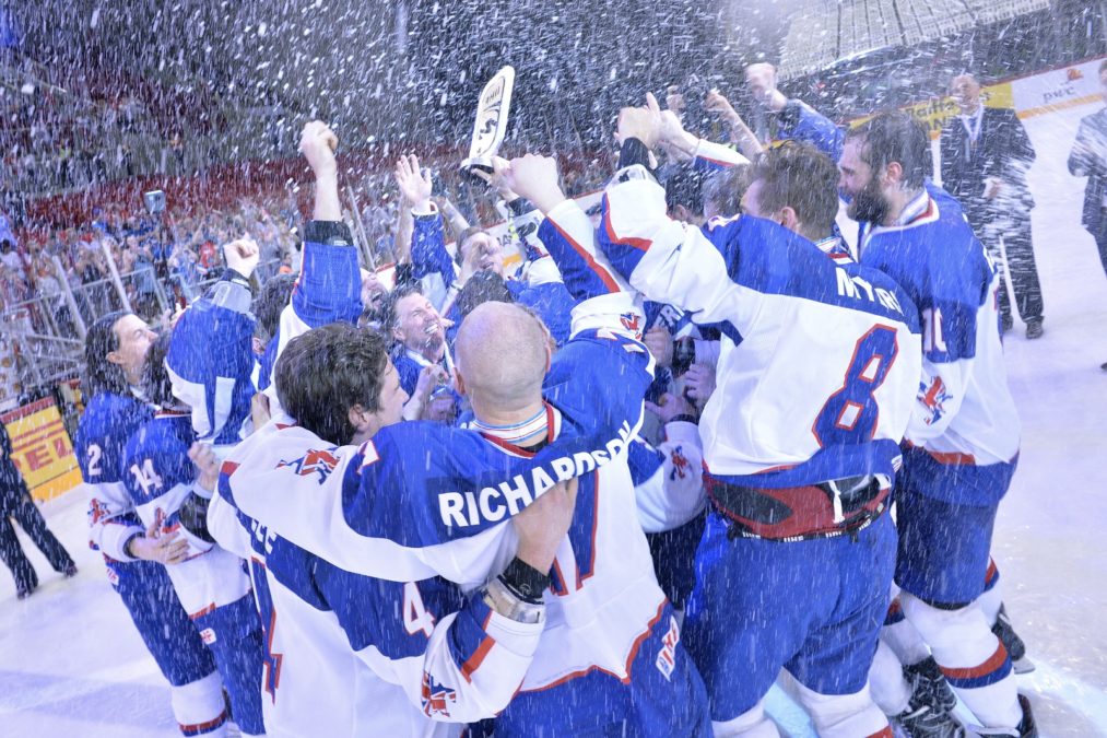 DON'T FORGET: Team GB take on Denmark at the Skydome on Saturday (7pm) and Italy on Tuesday (7.30pm) 🇬🇧

Tickets available via: ow.ly/hOS450IXQ7M 

or call:  02476630693